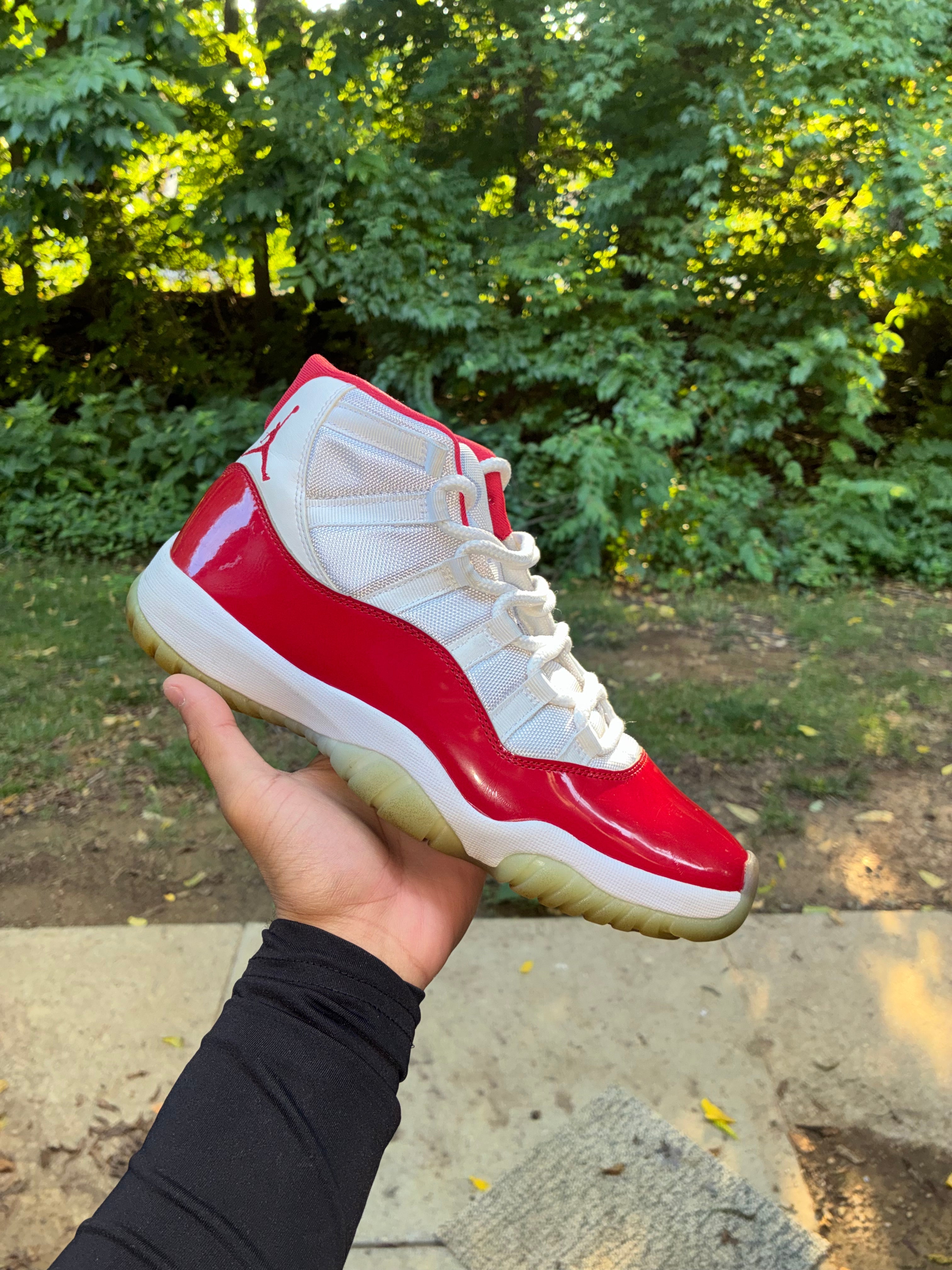 Air Jordan 11 Retro "Cherry" 9.5M