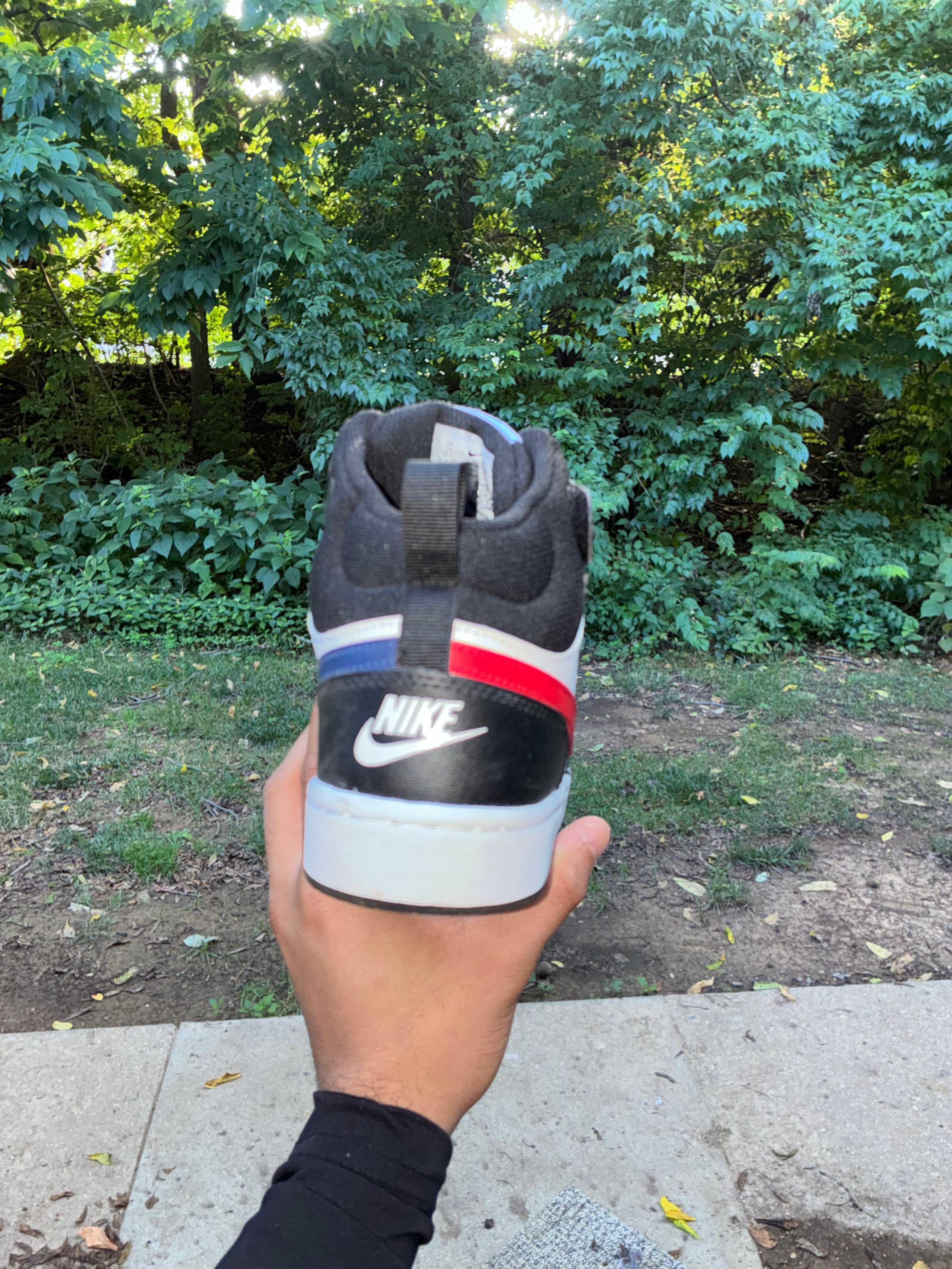 Nike Court Borough Mid 2 "Black/White/Red/Blue" Size 7Y (Pre-Owned)