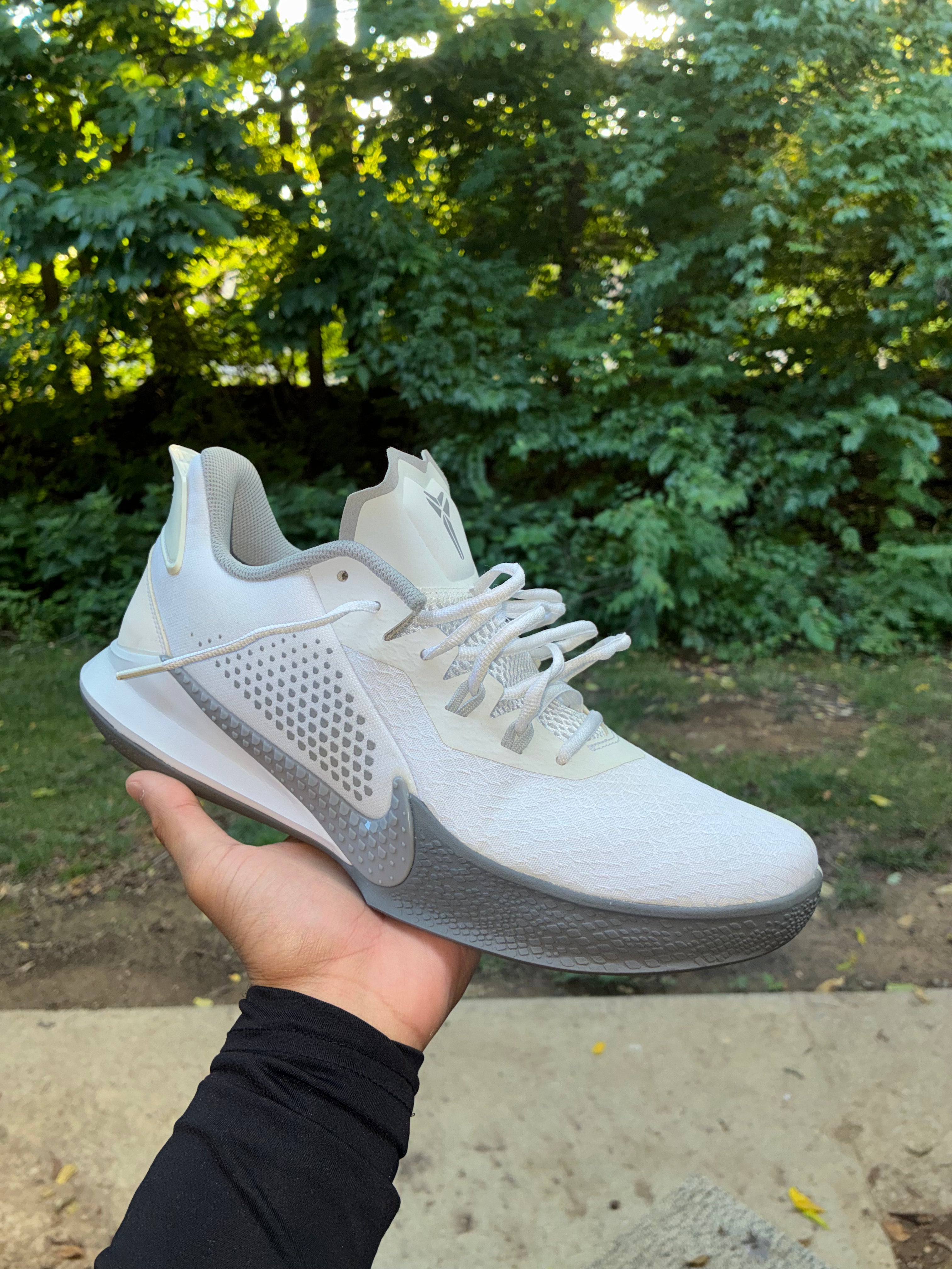 Nike Kobe Mamba Fury "White/Pure Platinum" Size 12 (Pre-Owned)